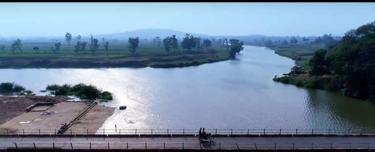 ‘वायू’ म्हणतोय ‘श्या… कुठे येऊन पडलो यार…..!!