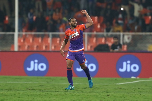 एफसी पुणे सिटी संघात आदिल खानचे पुनरागमन