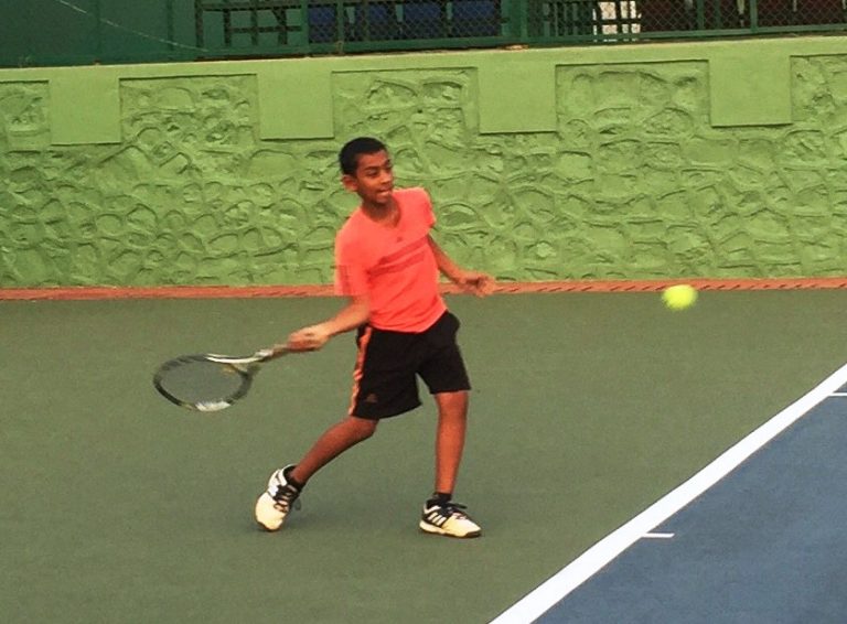 टेनिस स्पर्धेत  नील जोगळेकर,  पर्श परमार ,  अन्या जेकब,  आदिती लाखे यांचा दुस-या पात्रता फेरीत प्रवेश