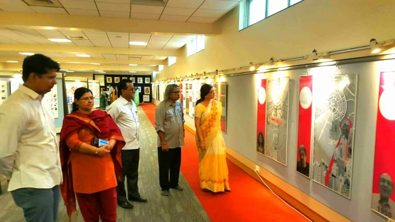 ‘डेथ ऑफ आर्किटेक्चर ‘ विषयावरील प्रदर्शनाचे उदघाटन