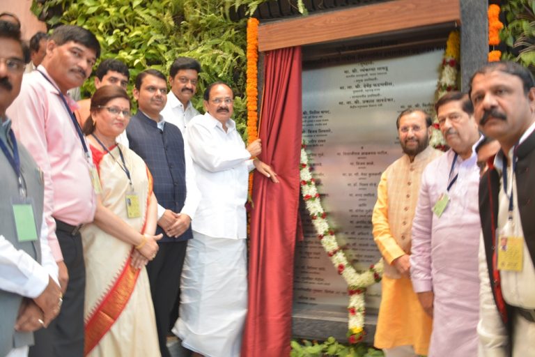 सुदृढ लोकशाहीसाठी पारदर्शी आणि जबाबदारीपूर्ण काम व्हावे  -उपराष्‍ट्रपती व्‍यंकय्या नायडू