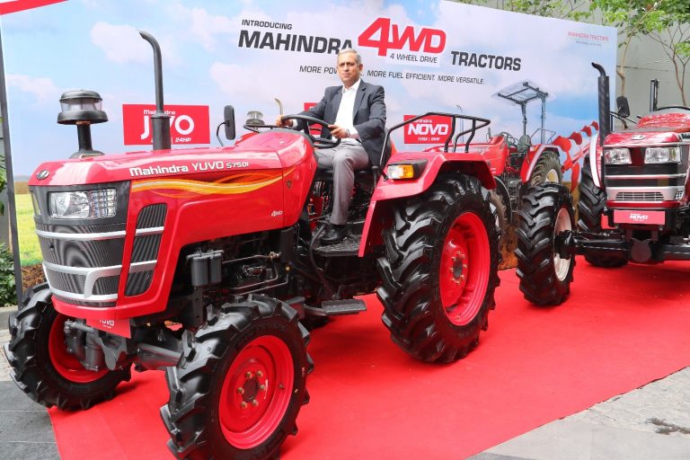 महिंद्राने महाराष्ट्रात दाखल केले तंत्रज्ञानाच्या बाबतीत प्रगत 4 व्हील ड्राइव्ह ट्रॅक्टर
