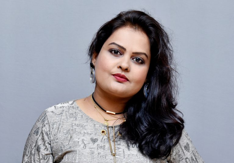 पुण्यातील  डॉ. रोहिणी रवी शिंदे  पटकाविला मिसेस नाईटिगेलचा मुकुट