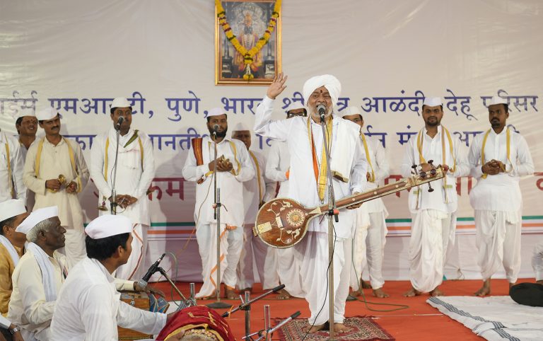 भाग्य प्राप्तीसाठी वारकर्‍यांनी गुरू भक्ती करावी- ह.भ.प.श्री. गणपत महाराज