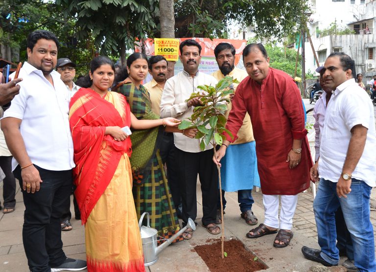 भारतात हजारो वर्षापासून गुरू-शिष्य परंपरा चालत आली   प्रा.डॉ. मंगेश कराडः