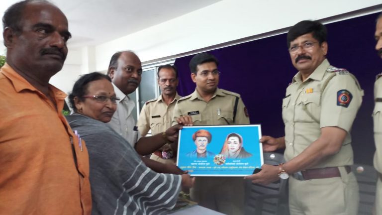 दत्तवाडी ठाण्यात निरोप आणि स्वागत समारंभ