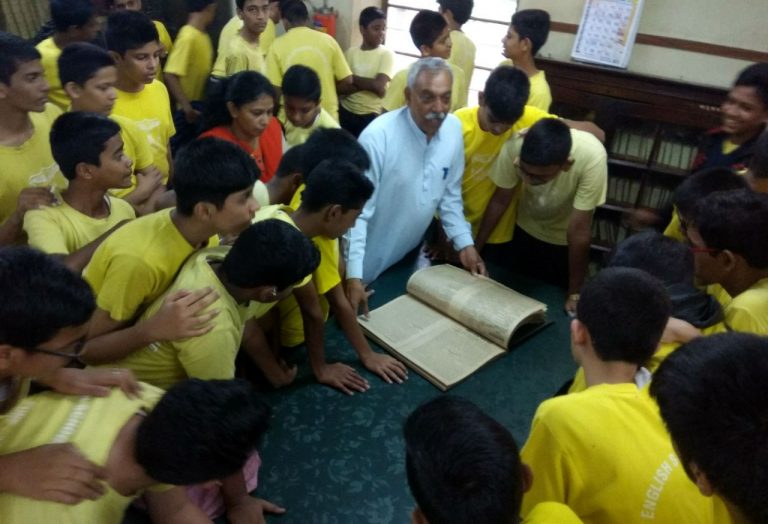 रमणबागेच्या विद्यार्थ्यांची भारत इतिहास संशोधक मंडळास भेट