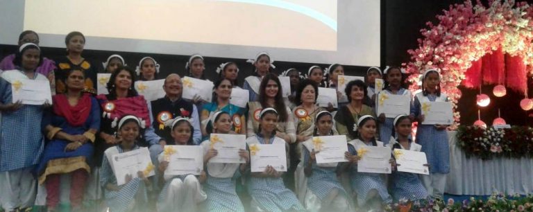 लीला पूनावाला फाउंडेशन द्वारा ३०० मुलींना शिष्यवृत्ती