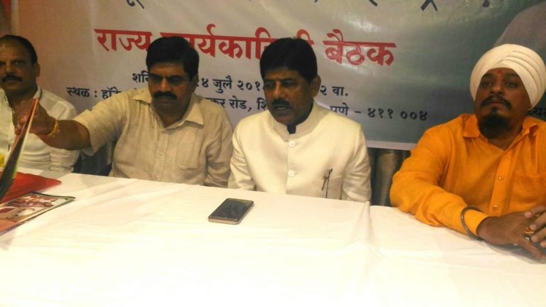 कामगार, मजूर वर्गाच्या मागण्यांसाठी ‘ सडक से संसद ‘ लडाई