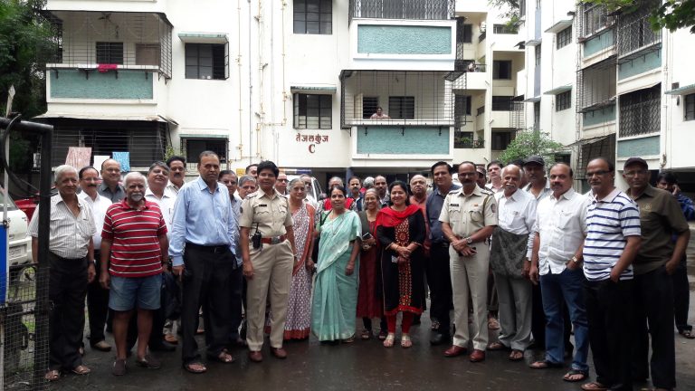 नागरिक,प्रशासन आणि लोकप्रतिनिधी यांच्या समन्वयातून प्रश्न सुटतात – सौ मंजुश्री खर्डेकर…