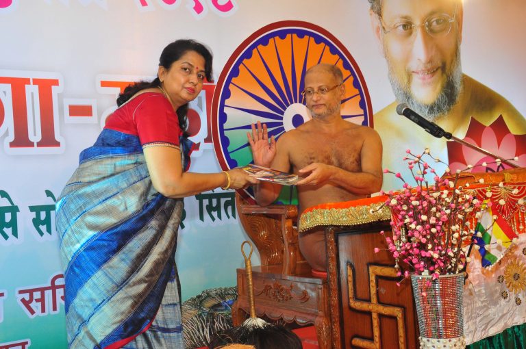 वृद्धापकाळात आनंदानेच जगले पाहिले  – मुनिश्री पुलकसागर महाराज