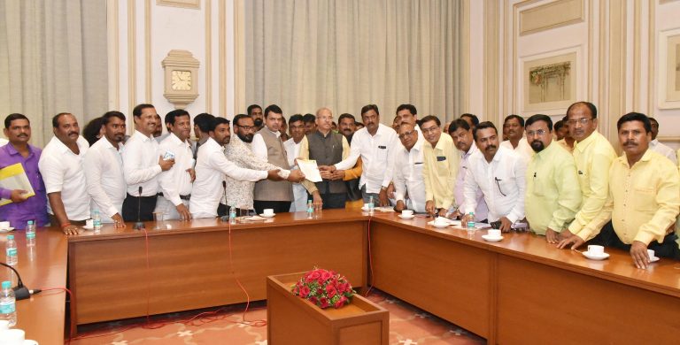 धनगर आरक्षणासंदर्भात  महिना अखेरपर्यंत टाटा संस्थेचा अहवाल  केंद्राकडे शिफारस करणार  – मुख्यमंत्री देवेंद्र फडणवीस