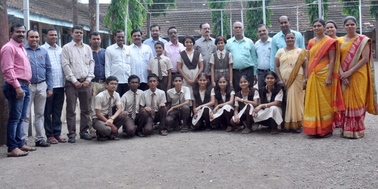 चैतन्य विद्यालयाच्या अकरा विद्यार्थ्यांना शिष्यवृत्ती