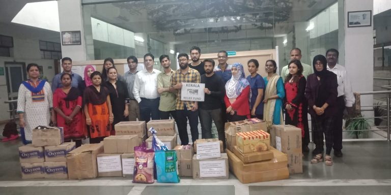 अल्लाना इन्स्टिट्यूट ऑफ मॅनेजमेंट सायन्स ‘च्या विद्यार्थ्यांकडून केरळ पूरग्रस्तांसाठी मदत संकलन