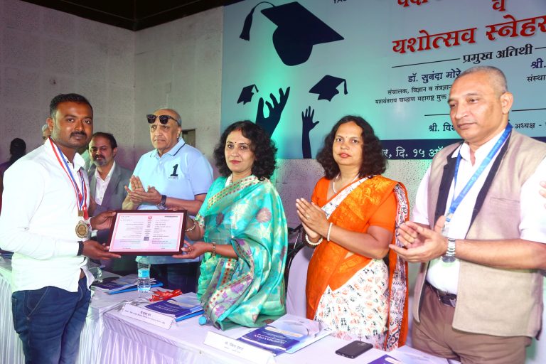 कौशल्य विकास  हाच  यशाचा  खरा मार्ग – दिलीप  छाब्रिया