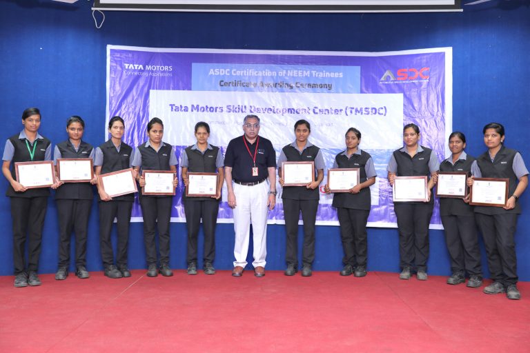 विद्यार्थ्यानी उत्तम नागरिक बनण्यासाठी प्रयत्नशील व्हावे- विश्वेश  कुलकर्णी