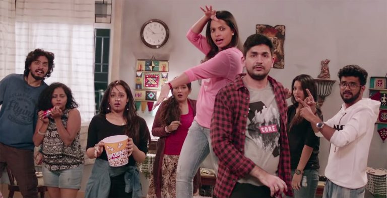 अभिनेत्री स्पृहा जोशीचा पती वरद लघाटेचा सिनेसृष्टीत डेब्यू