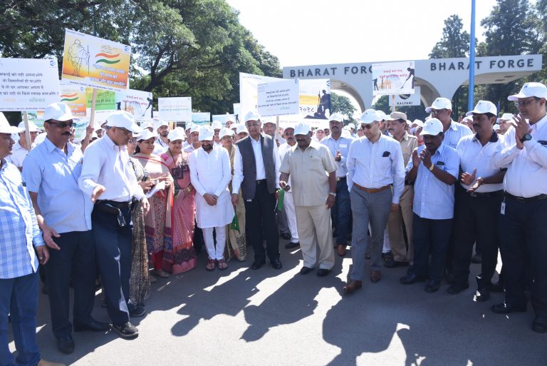 ‘स्वच्छता ही सेवा’ मोहीम बळकट करण्यासाठी एक लाख नागरिकांपर्यंत पोहोचण्याचे ‘भारत फोर्ज’चे उद्दीष्ट