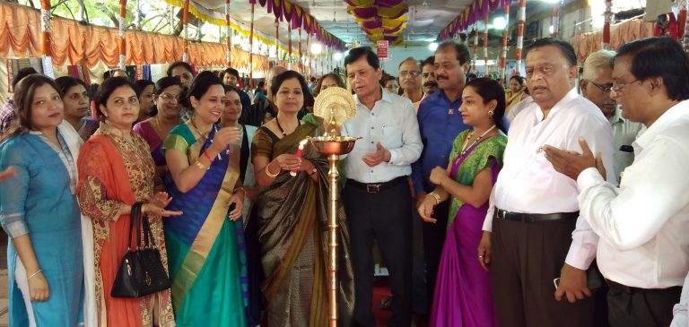 प्रदर्शनामुळे महिलांच्या कलेला व्यासपीठ -दिलीप बंड