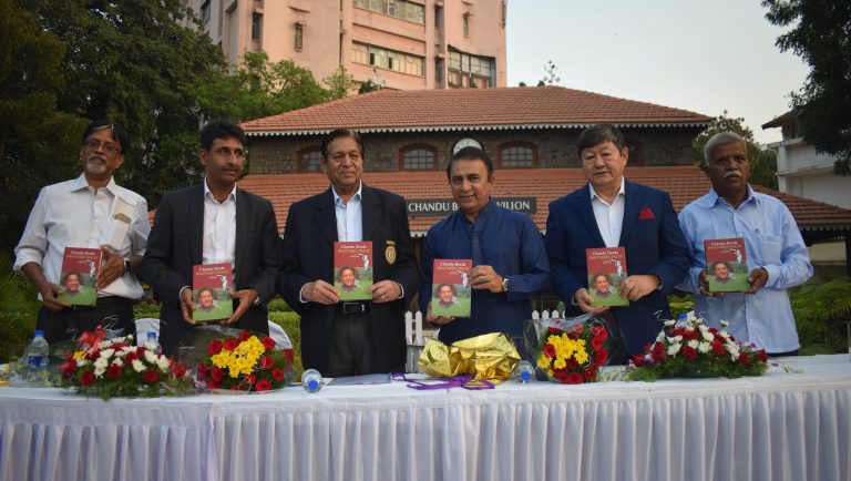 क्रिकेटची परतफेड करणे अवघड-सुनील गावस्कर