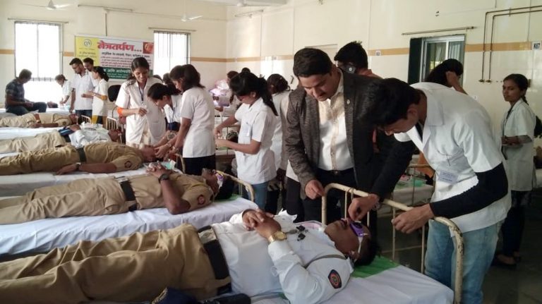 नेत्रतर्पण शिबिराचा २०० जणांना लाभ