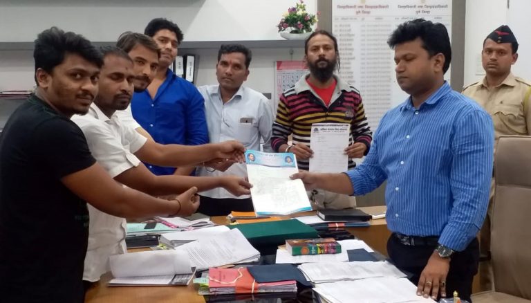 होर्डिंग दुर्घटनेप्रकरणी सदोष मनुष्यवधाचा गुन्हा दाखल करा