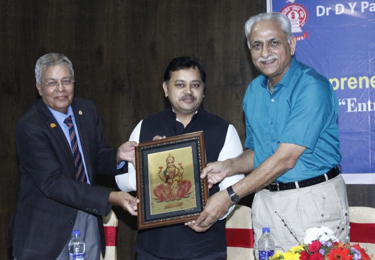 ‘स्मार्टसिटी’मुळे नवउद्योजकांना संधी उपलब्ध डॉ. राजेंद्र जगताप यांचे मत