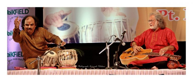 सूर-तालाच्या मिलाफात रंगली कोजागिरी संध्या