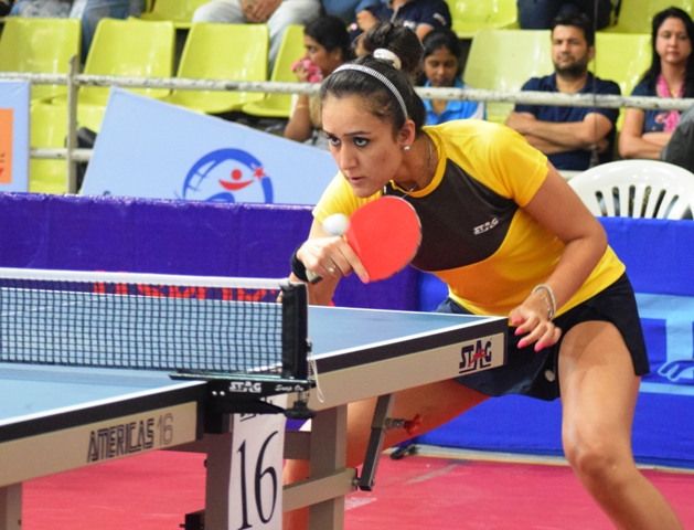 टेबल टेनिस महिला गटात मनिका बात्रा, पूजा सहस्त्रबुद्धे-कोपरकर, सुतीर्था मुखर्जी यांची आगेकूच