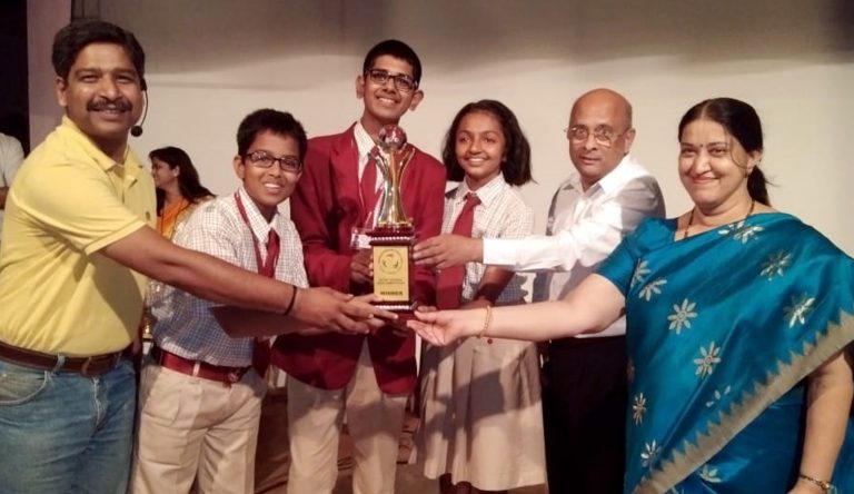 ‘विज्ञानशोधिका’ आयोजित प्रश्नमंजुषा स्पर्धेत विखे पाटील मेमोरियल स्कूलला प्रथम क्रमांक