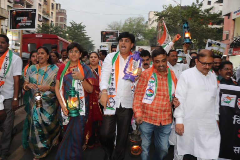 वीजभारनियमन व दरवाढीच्या विरोधात पुण्यात ” कंदील मोर्चा ” (व्हिडीओ)