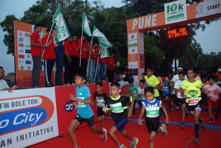 पुणे १०के इनटेनसिटी रन मध्ये प्रियांका, चंद्रकांत यांनी मारली बाजी