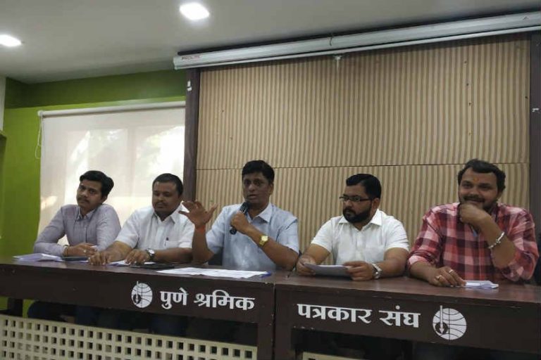 राम गणेश गडकरी आणि दादोजी कोंडदेवांचा पुतळा  बसवा : अखिल भारतीय ब्राह्मण महासंघाचा महापालिकेला इशारा