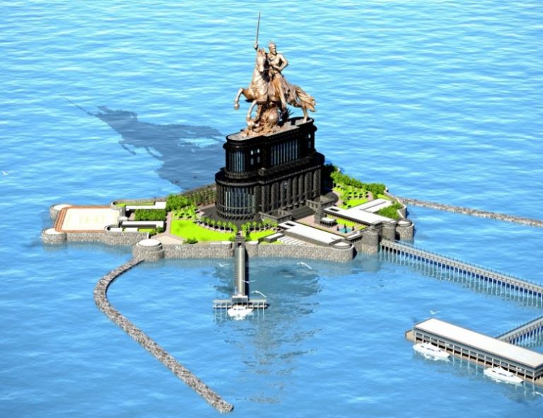 पाया भुसभुशीत; शिवस्मारकाचे काम थांबवा: मुख्यमंत्र्यांना पत्र