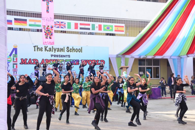 कल्याणी स्कूलच्या विद्यार्थ्यांचा ‘मॅड अबाउट द वर्ल्ड’ हा सिग्नेचर इव्हेंट संपन्न