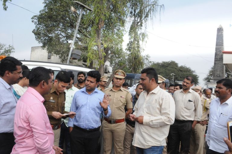 विजय रणस्‍तंभ येथील  कार्यक्रम शांततेत पार पाडण्‍यासाठी  सर्व यंत्रणांनी समन्वय ठेवून कामे करावीत – जिल्‍हाधिकारी नवल किशोर राम