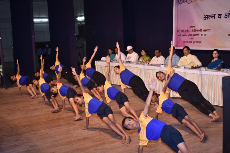 सुदृढ आरोग्यासाठी सकस आहार व व्यायामाची गरज : गिरीश बापट