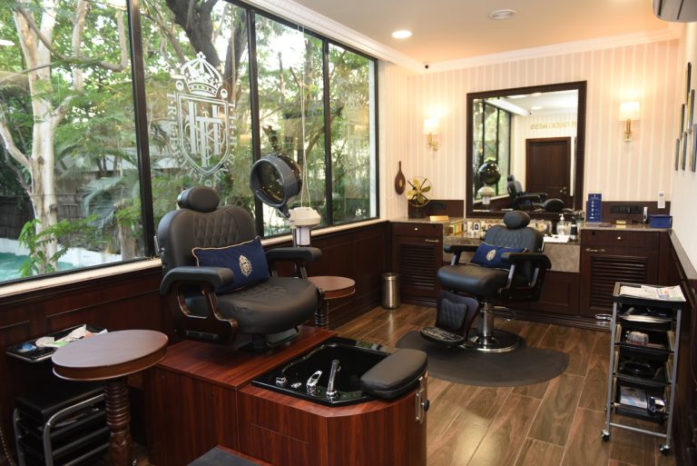 जगातील सर्वांत जुने लक्झुरियस बार्बरशॉप असलेल्या  लंडनच्या ‘ट्रुफिट अँड हिल’चे पुण्यात पदार्पण