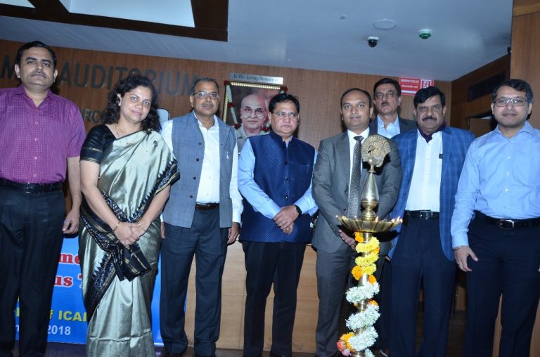 ‘सीए’ सामाजिक-आर्थिक विकासाचे प्रतिनिधी- प्रमोदकुमार गुप्ता