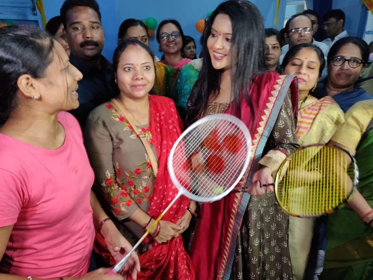 अमृता फडणवीस यांच्या हस्ते ‘सीएम चषक’चे उदघाटन