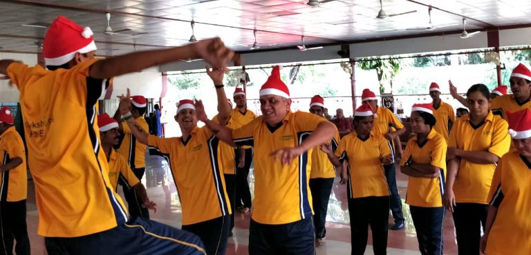 विशेष मुले,बालरुग्ण  आणि दिव्यांगांनी अनुभवला ‘ ख्रिसमस पार्टी ‘ चा आनंद !