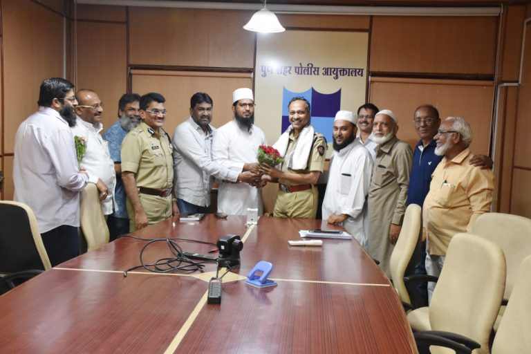 सीरत कमिटीच्यावतीने पोलीस आयुक्त के व्यंकटेशम यांचा सत्कार