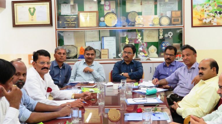 आकाशवाणीच्‍या माध्‍यमातून ग्रामीण विकासावर भर- उपसंचालक गोपाळ अवटी