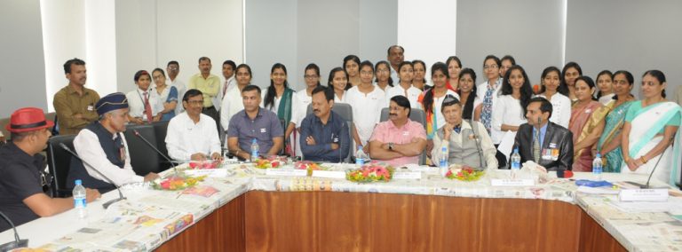 ध्‍वजदिन निधीसाठी आपले योगदान द्या- विजयसिंह देशमुख