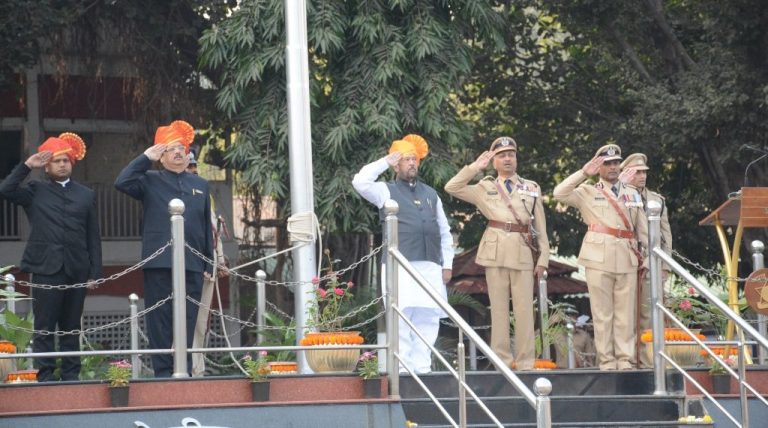 राज्याच्या विकासामध्ये सर्वांनी योगदान द्यावे… पालकमंत्री गिरीश बापट