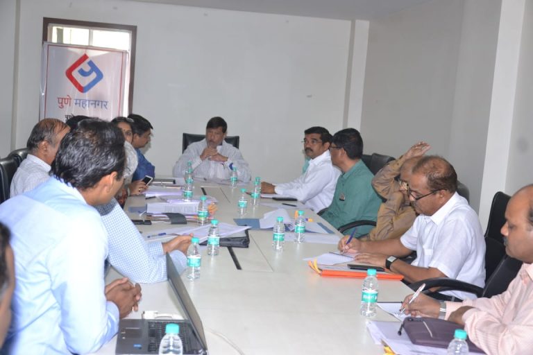 पीएमआरडीएच्या हिंजवडी-शिवाजीनगर मेट्रोला गती देण्यासाठी आढावा बैठक