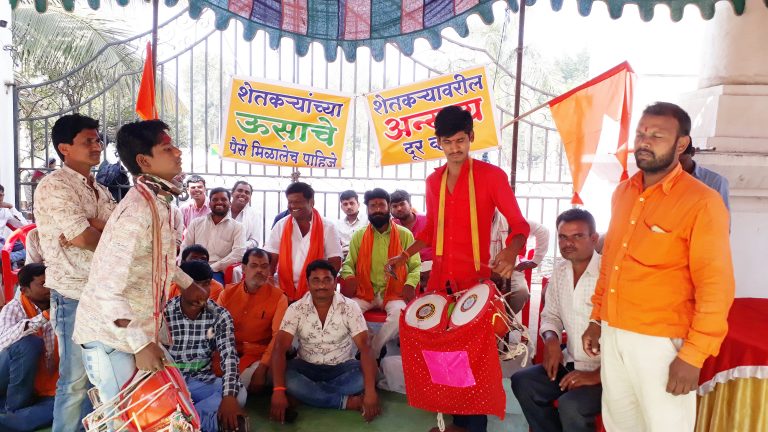 चौथ्याही दिवशी आंदोलन सुरुच; जय महेशच्या वेळ काढूपणामुळे आंदोलक संतप्त