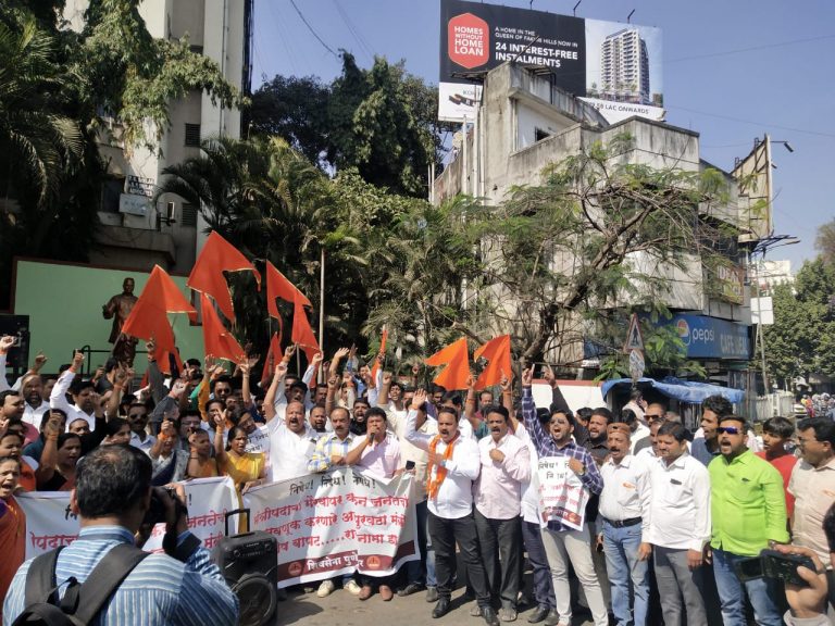 गिरीश बापटांनी राजीनामा दिलाच पाहिजे – शिवसेना