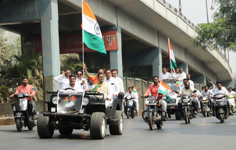 कोथरूड मध्ये तिरंगा सन्मान रॅली