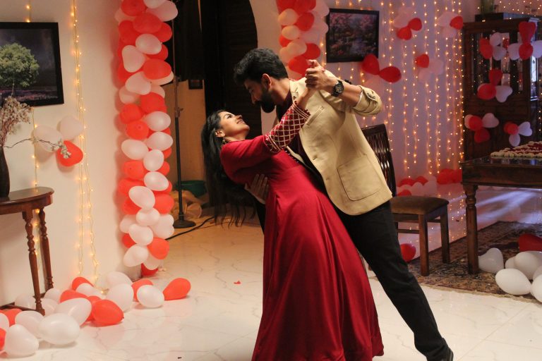 मनवाच्या मालिकेतल्या वाढदिवसाची तयारी केली रिअल लाईफ सिद्धार्थ ने !!